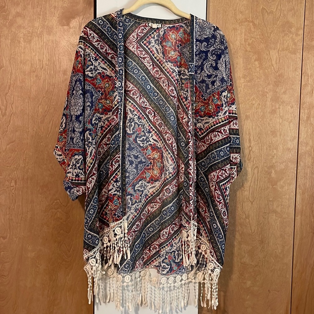 Eyeshadow Fringed Kimono